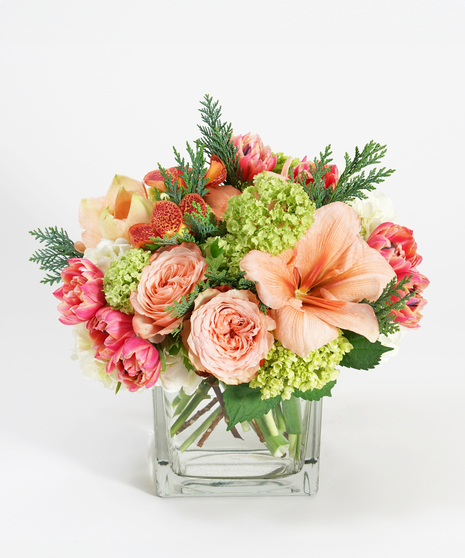 Christmas and Holiday Floral Designs - Robertson's Flowers